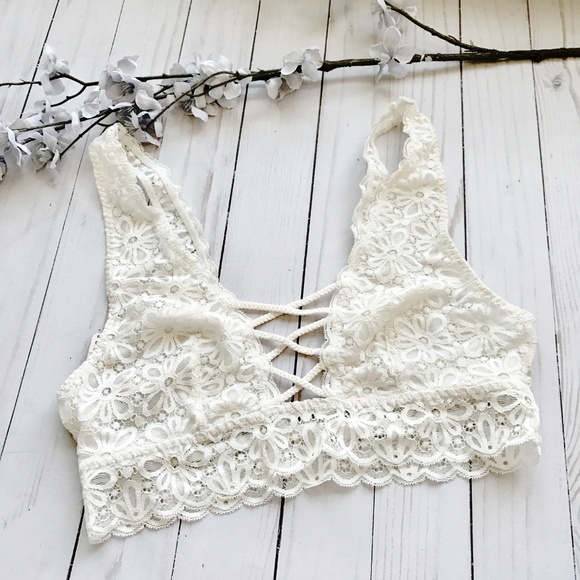 Victoria's Secret Other - 2/$25 ❤️ NWT Victoria's Secret Braided Plunge Bra